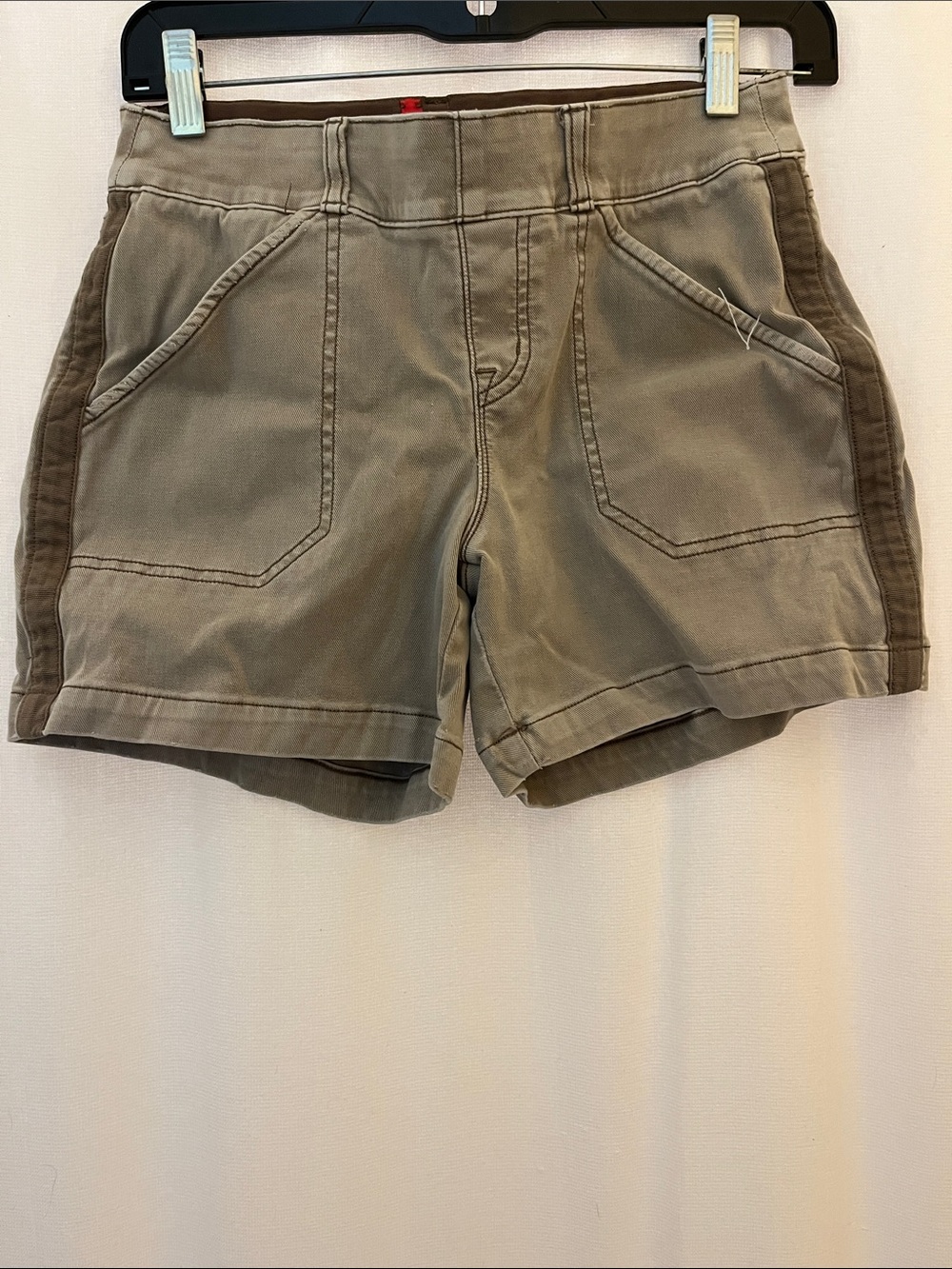 SPANX Size XS Pull-On Shorts in Almond